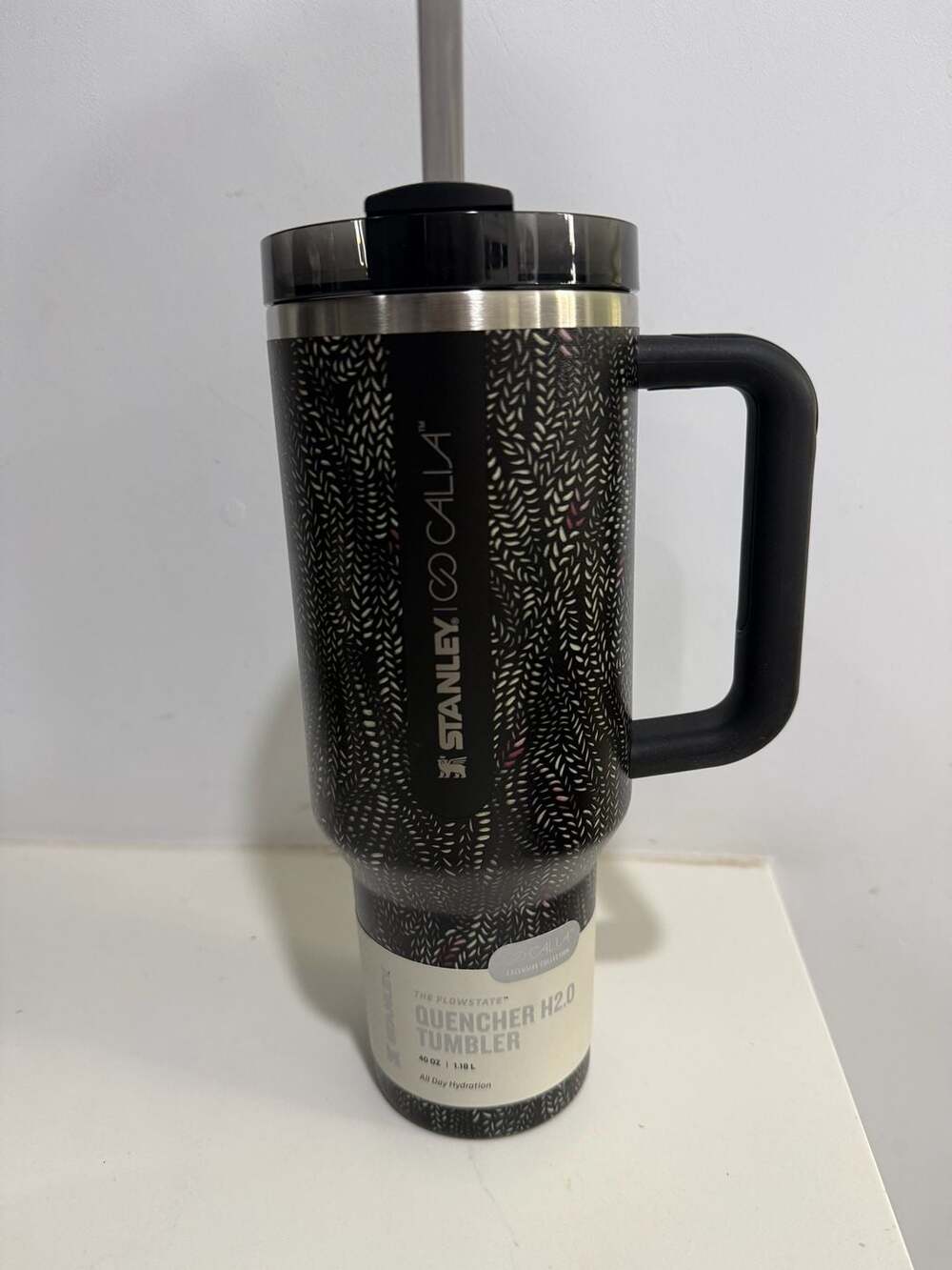 Stanley x Calia 40oz Flowstate Quencher H2.0 Tumbler Black Serpent